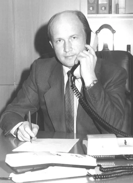 Peter Simacek am Telefon